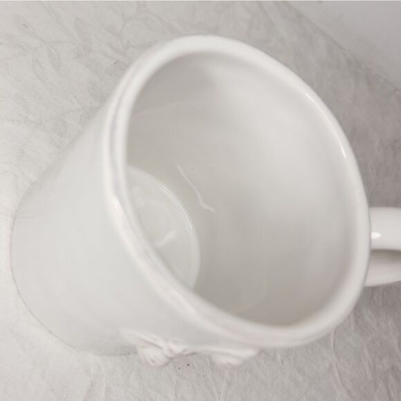 Vintage white bee mug - Picture 4 of 11